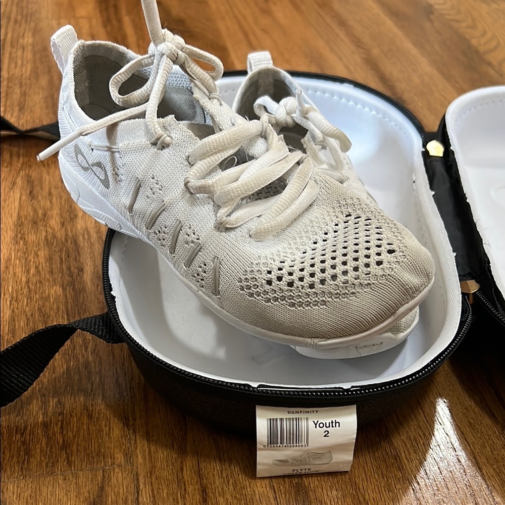 Nfinity Flyte Cheer Shoe White Sneaker Lightweight Breathable Design